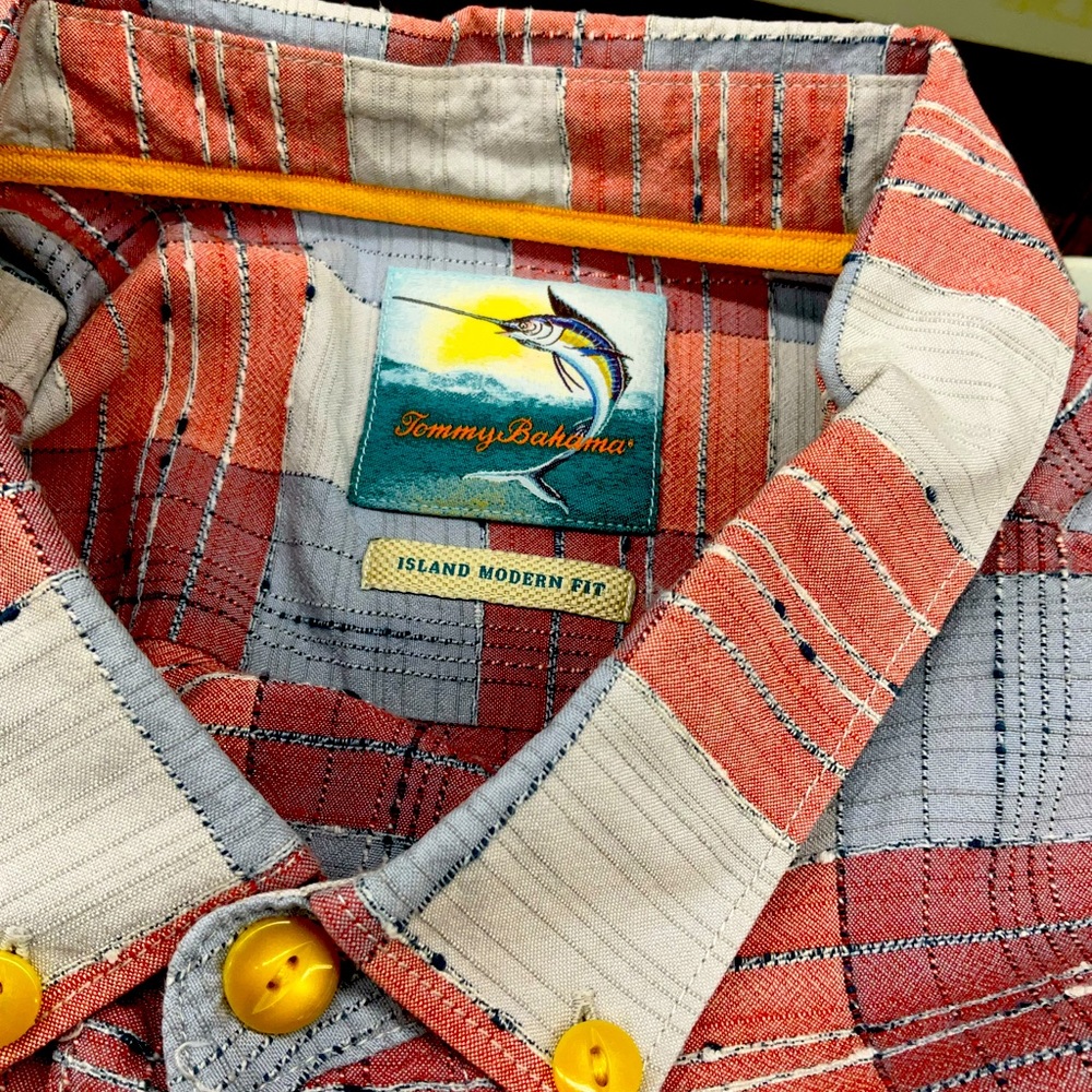 Tommy Bahama Island Modern Fit Button Up Short Sleeve Shirt XLX/TGT